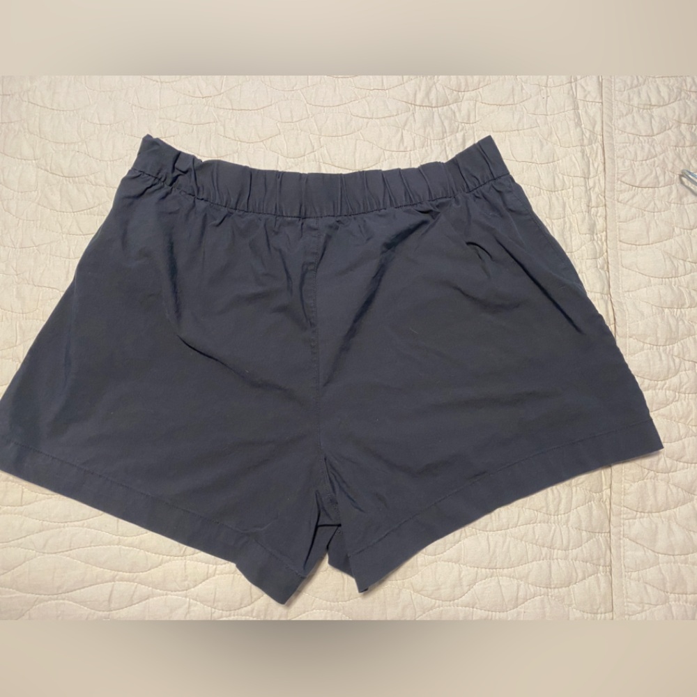 Old navy shorts. Size xl, elastic waist.